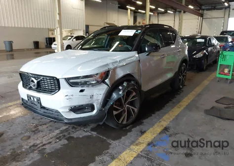 2021 Volvo Xc40 T5 R-Design из США, поврежденный, VIN YV4162UM9M2608943